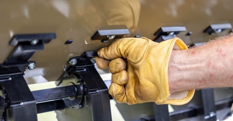 man adjusting legendare drill